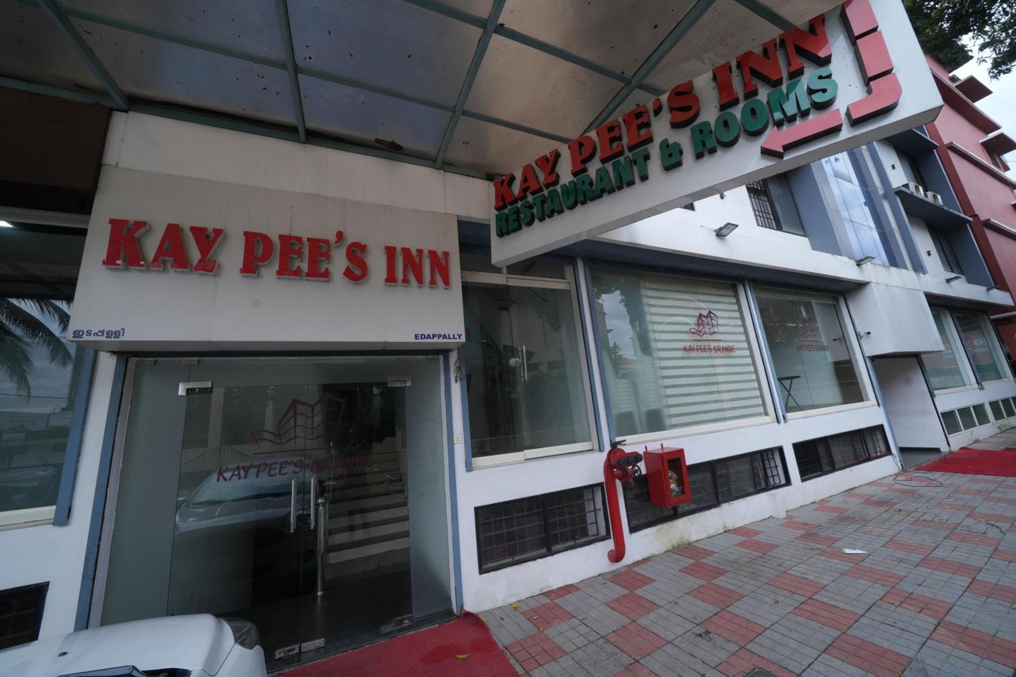 Kay Pee'S Grande Hotel Kochi Екстериор снимка
