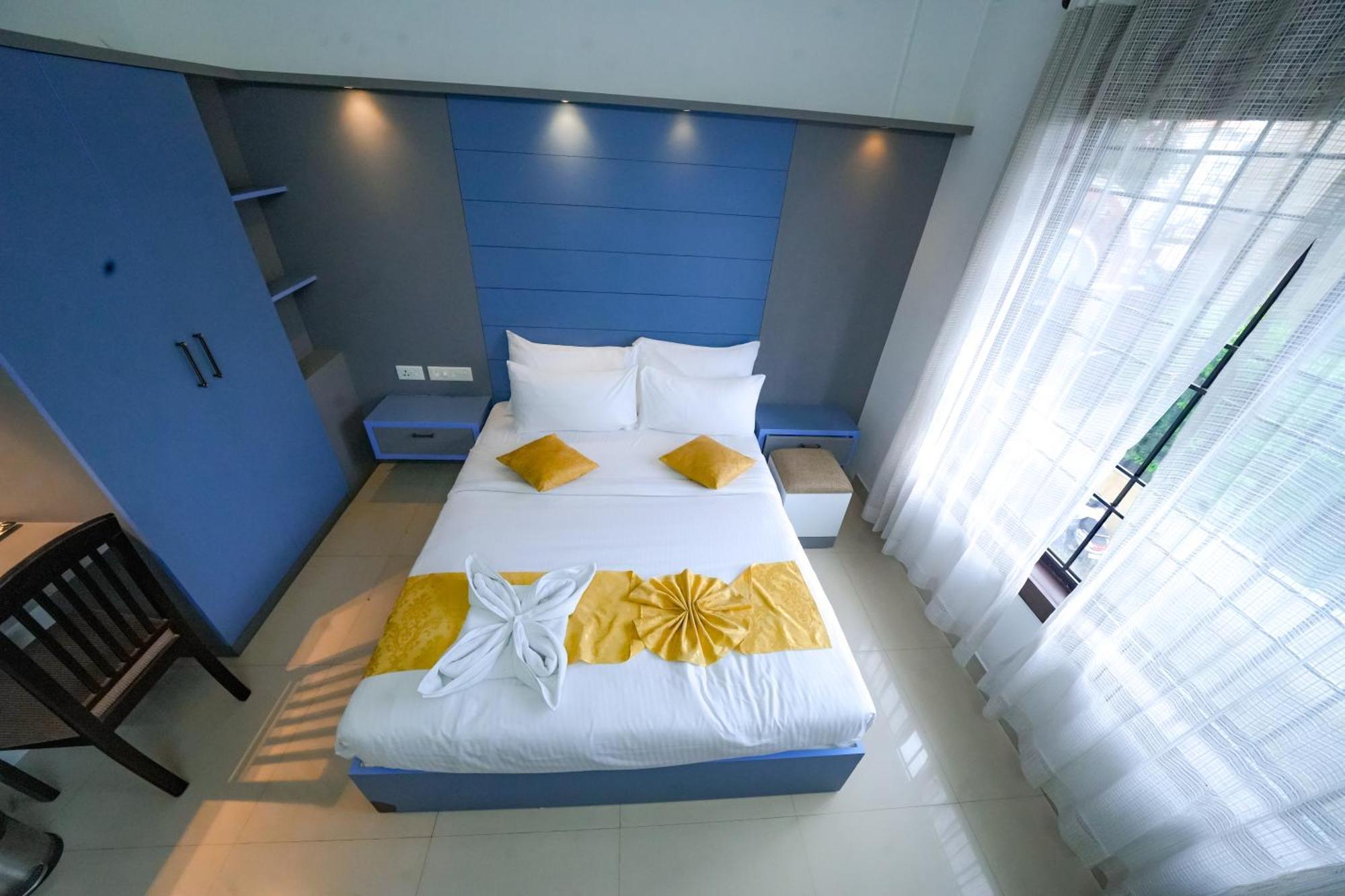 Kay Pee'S Grande Hotel Kochi Екстериор снимка