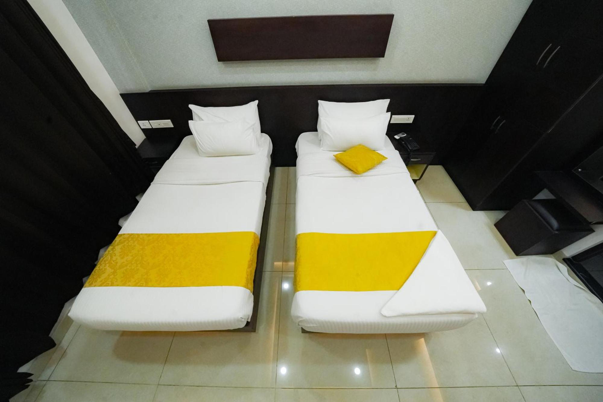 Kay Pee'S Grande Hotel Kochi Екстериор снимка
