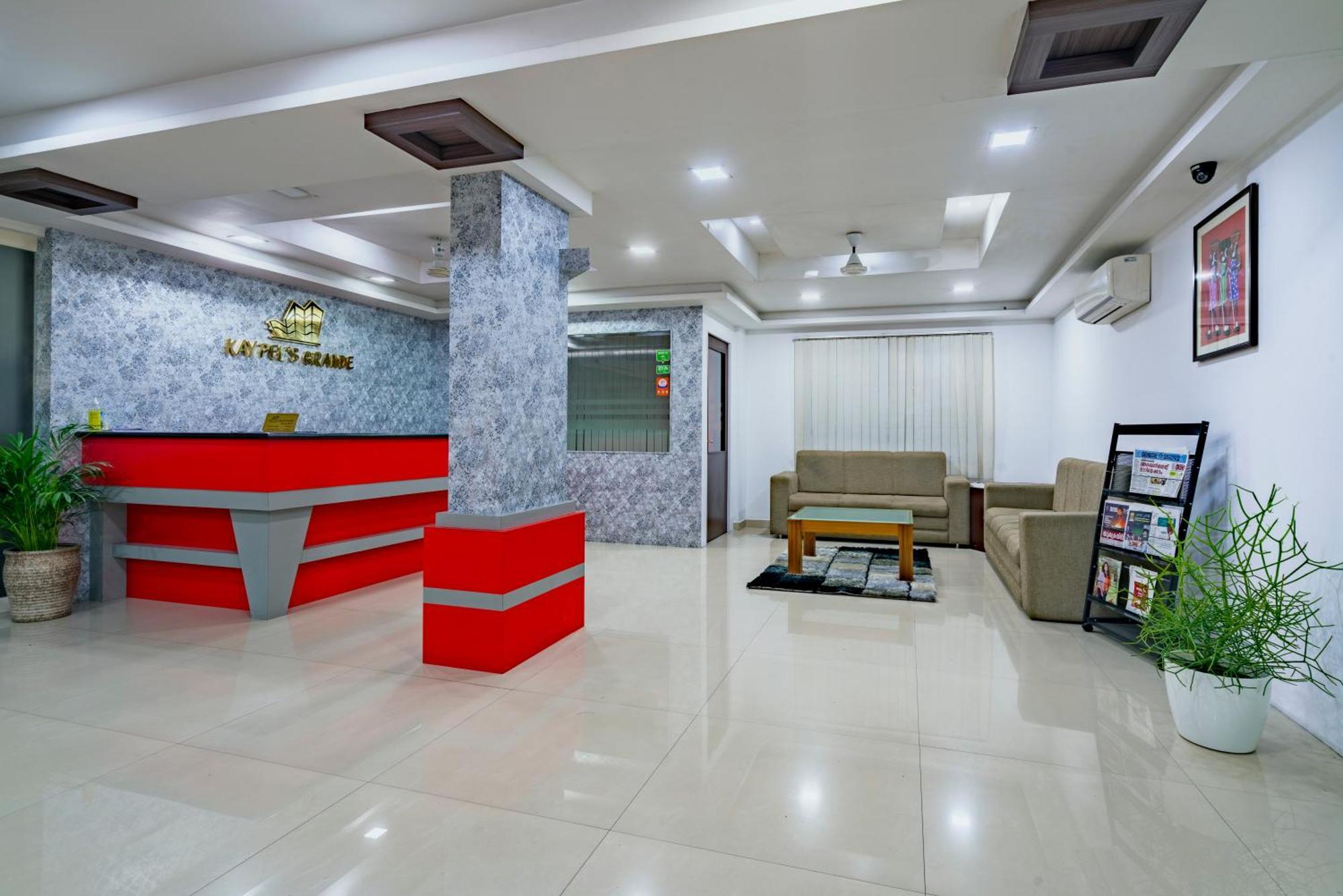 Kay Pee'S Grande Hotel Kochi Екстериор снимка