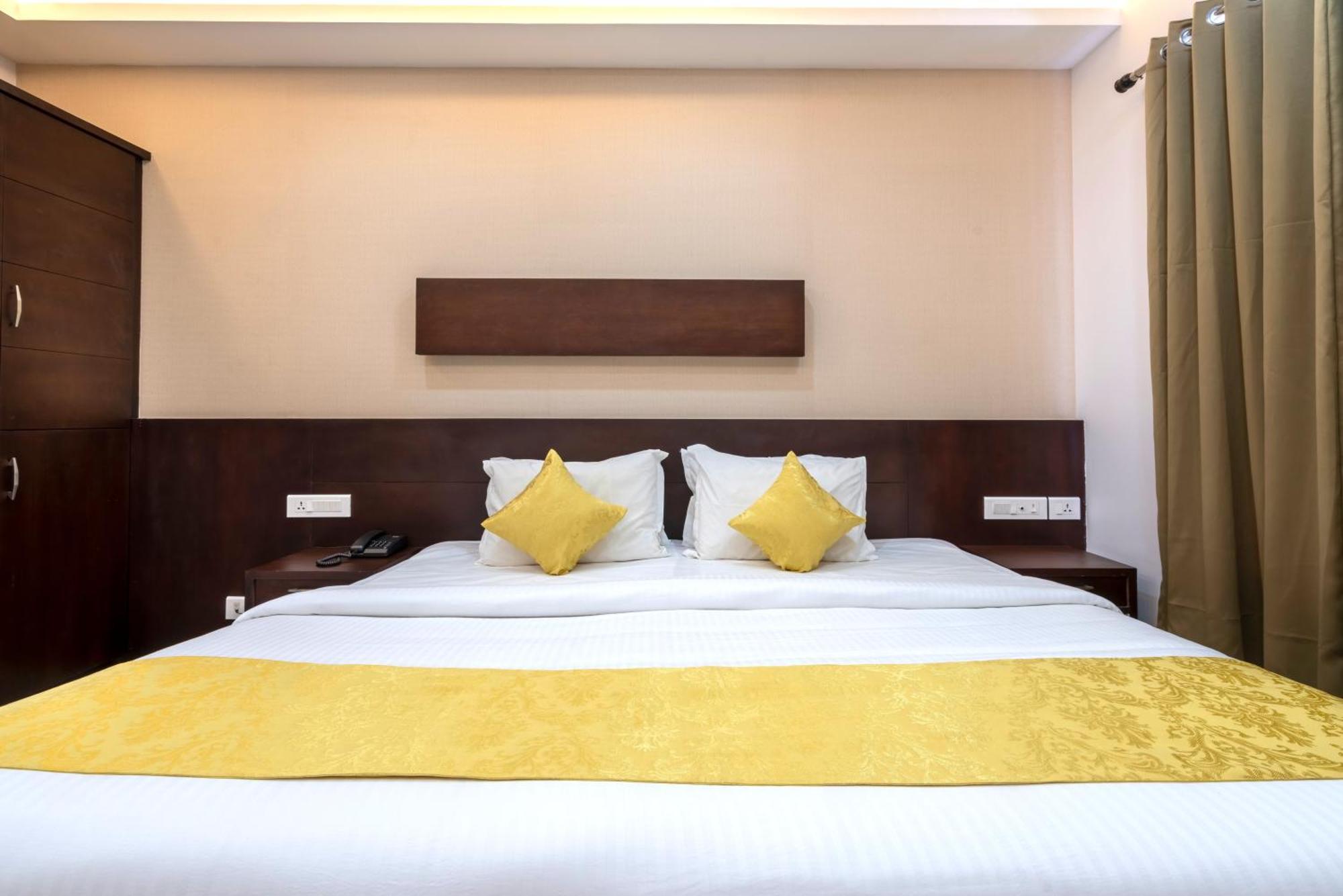 Kay Pee'S Grande Hotel Kochi Екстериор снимка