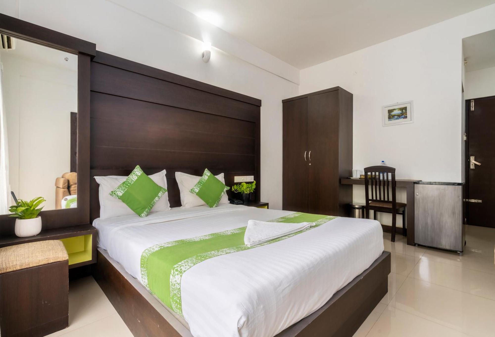 Kay Pee'S Grande Hotel Kochi Екстериор снимка