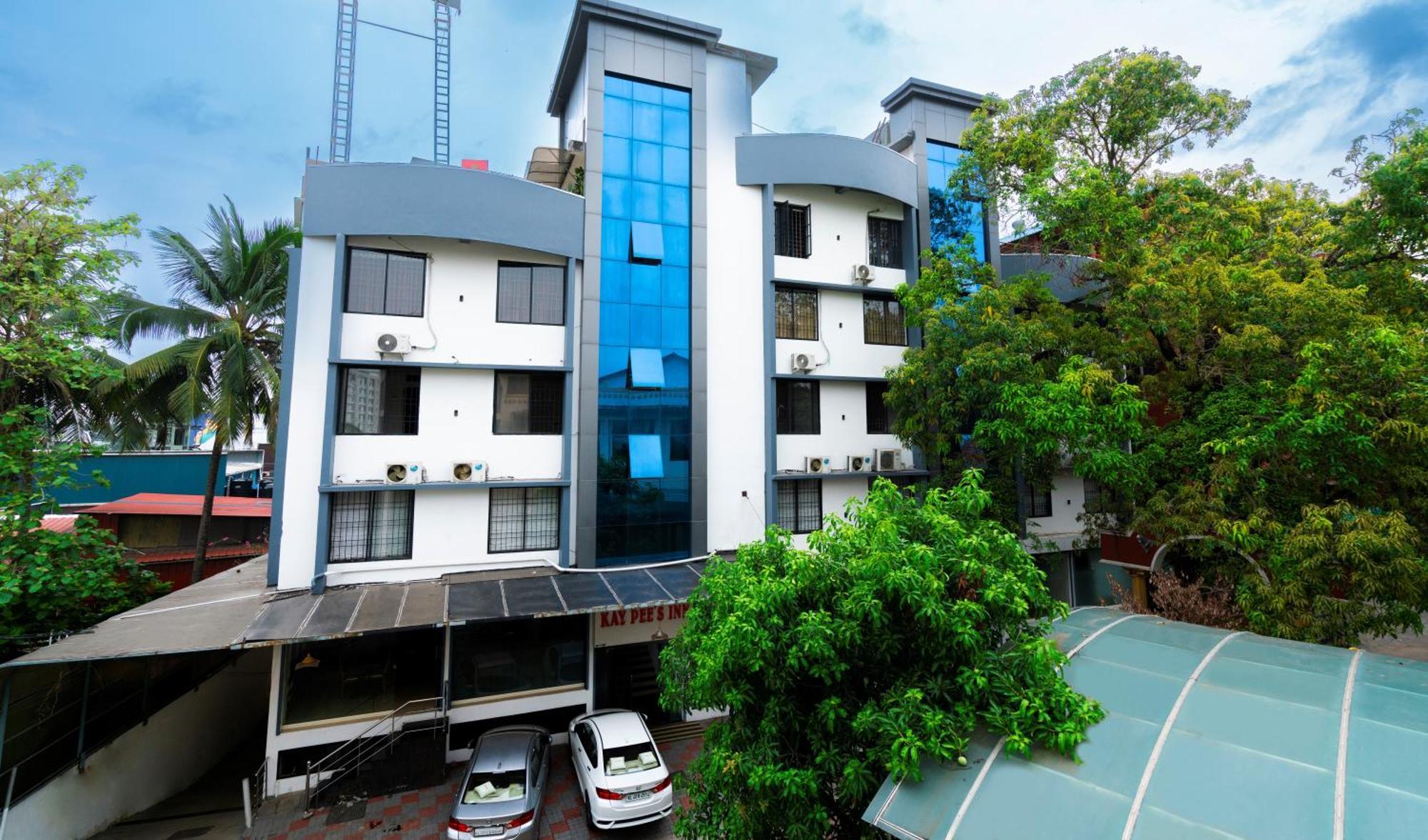 Kay Pee'S Grande Hotel Kochi Екстериор снимка