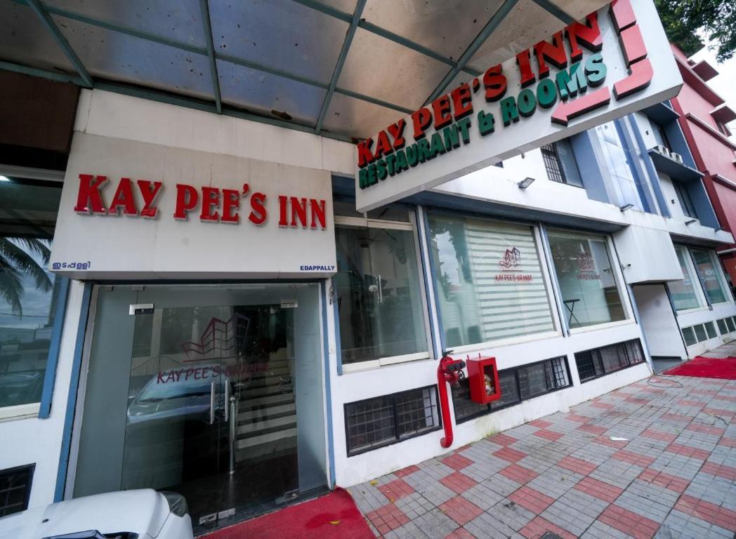 Kay Pee'S Grande Hotel Kochi Екстериор снимка